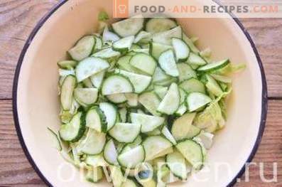 Zaļie salāti ar olu un gurķi