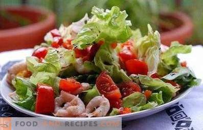 Salatid merikokteiliga